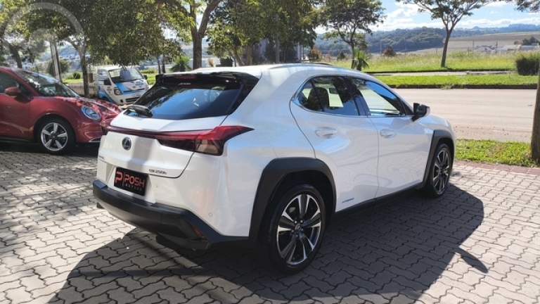 LEXUS - LEXUS UX U X 250 H LUXURY - BAIXO - - - 2019/2019 - BRANCA - R$ 144.900,00