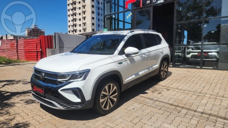 VOLKSWAGEN - TAOS HIGHLINE 1.4 TURBO - 25 PG - - BAIXO - - 2023/2023 - BRANCA - R$ 169.900,00