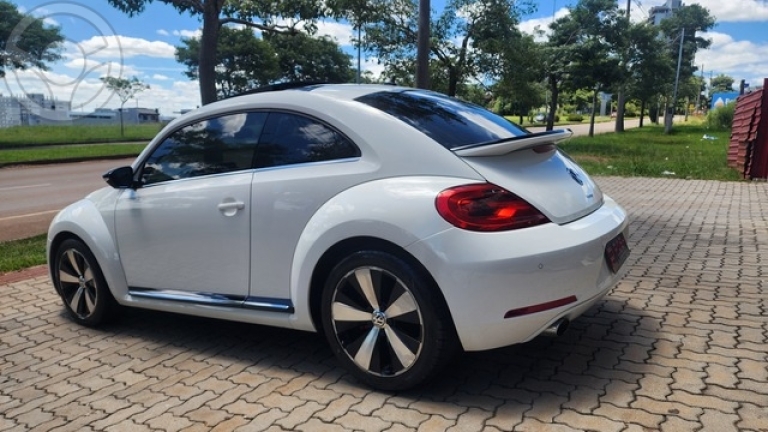 VOLKSWAGEN - FUSCA TSI 2.0 TURBO - BAIXO - - - 2012/2013 - BRANCA - R$ 94.900,00