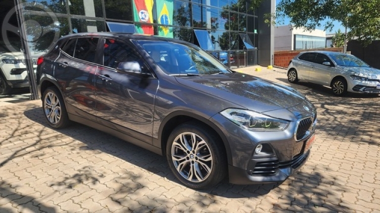 BMW - X2 SDRIVE 18I ACTIVE - PG - BAIXO - - 2019/2019 - CINZA - R$ 144.900,00