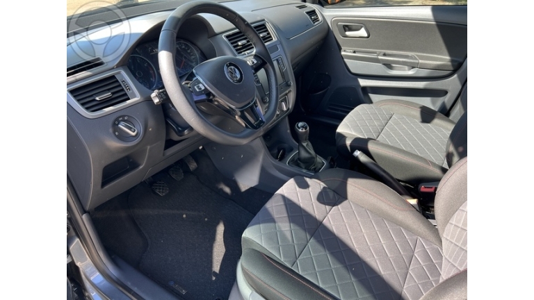 VOLKSWAGEN - FOX 1.6 XTREME - BAIXO - - 2019/2019 - CINZA - R$ 64.900,00