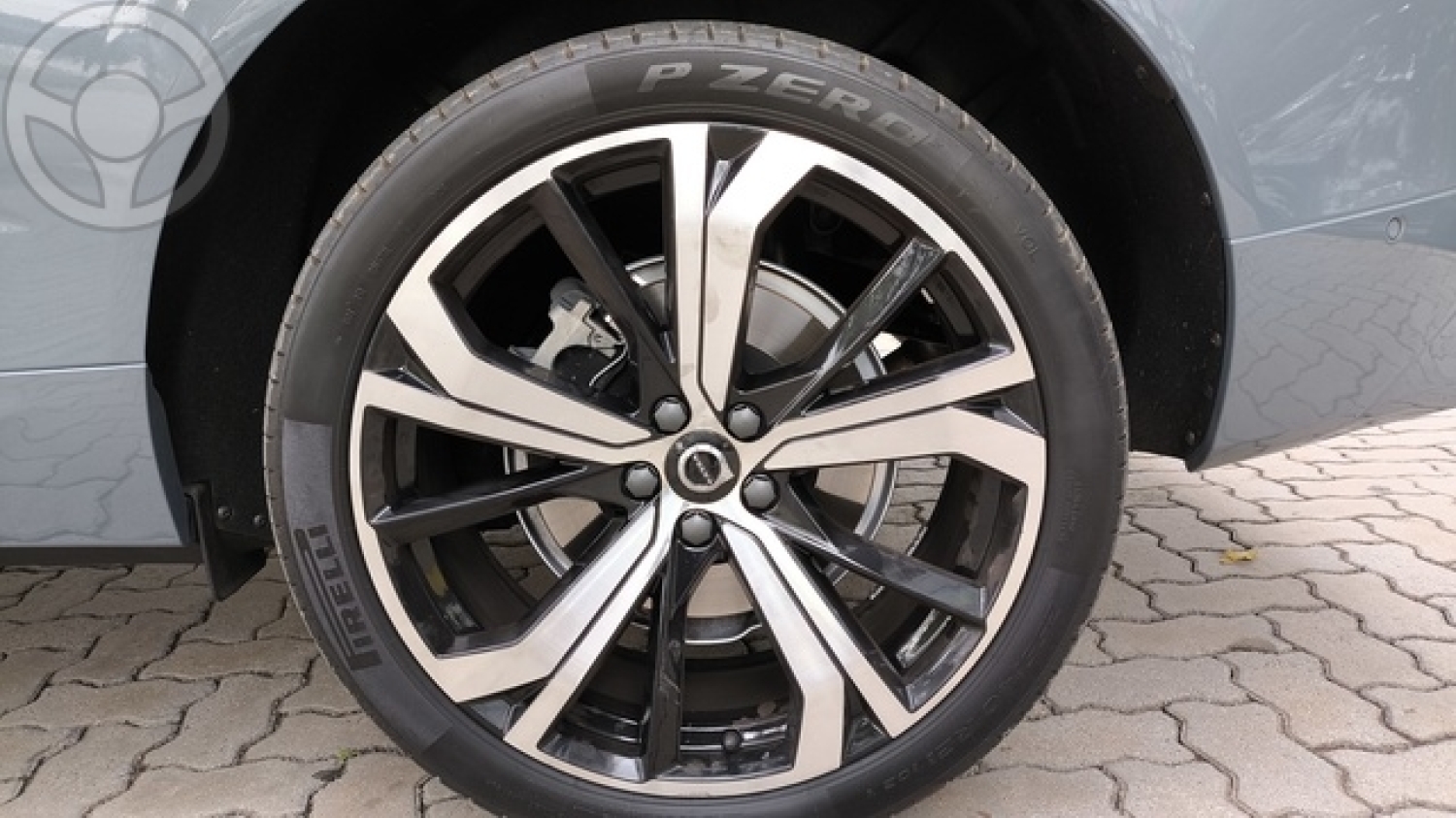 VOLVO - XC60 XC 60 ULTIMATE DARK T8 - BAIXO - GARANTIA DE FÁBRICA - - 2023/2024 - CINZA - R$ 404.900,00