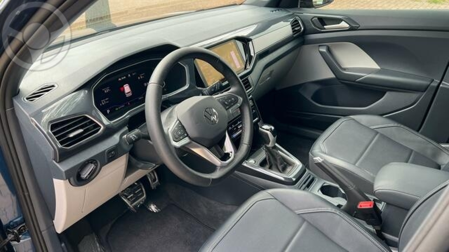 VOLKSWAGEN - T CROSS TCROSS HIGHLINE 1.4 TURBO - 25 - GARANTIA DE FÁBRICA - - 2023/2024 - AZUL - R$ 144.900,00