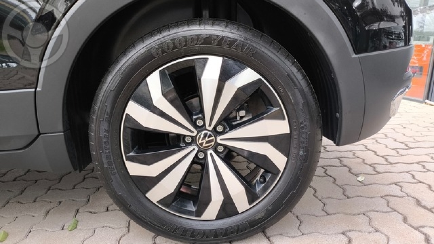 VOLKSWAGEN - T CROSS TCROSS HIGHLINE 1.4 TURBO - 25 - GARANTIA DE FÁBRICA - - 2023/2024 - PRETA - R$ 144.900,00