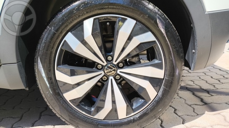 VOLKSWAGEN - TCROSS T-CROSS HIGHLINE 1.4 TURBO - 25 - - BAIXO - - 2023/2024 - BRANCA - R$ 144.900,00