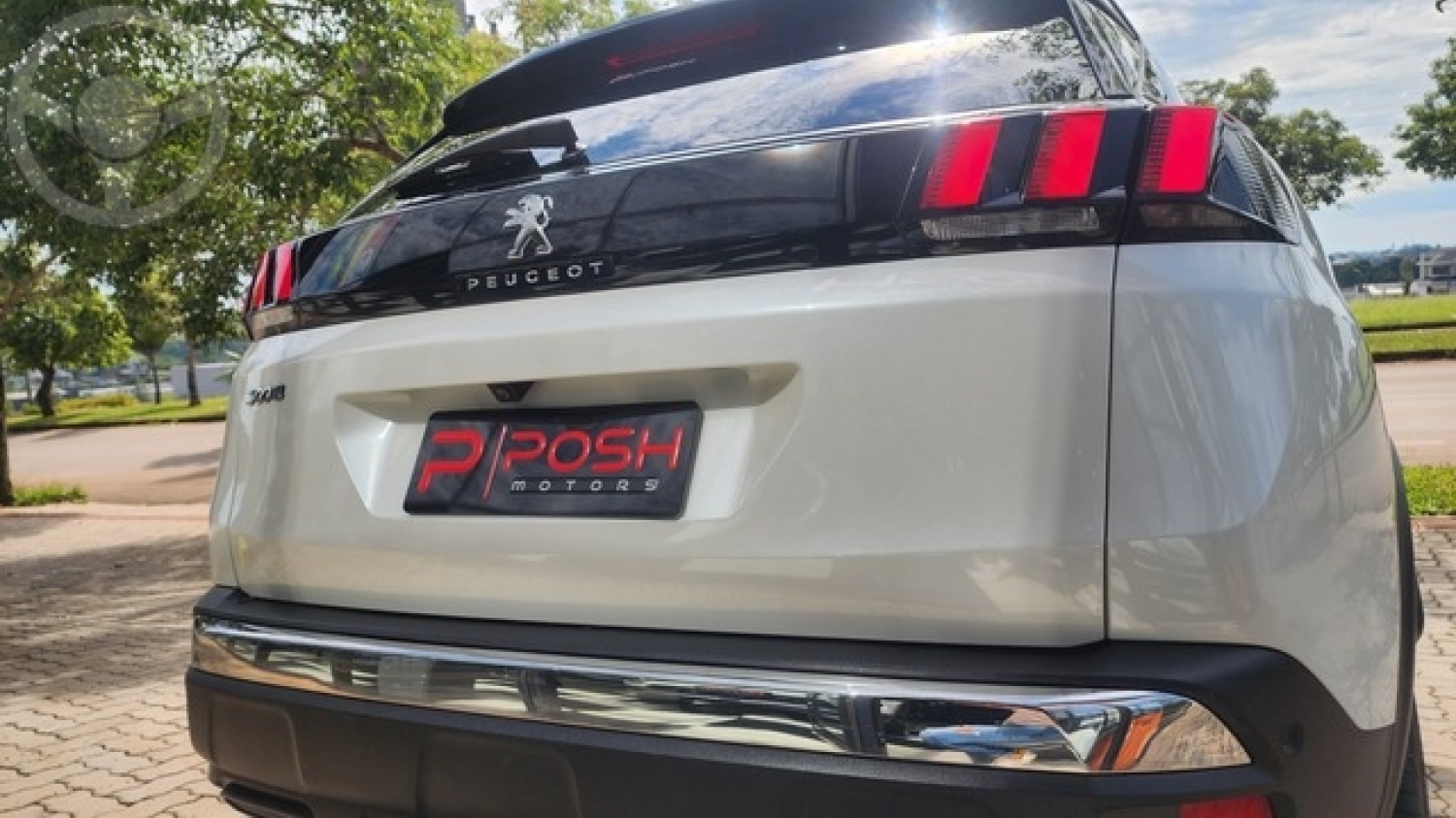 PEUGEOT - 3008 GRIFFE PACK 1.6 TURBO - - BAIXO - - 2018/2019 - BRANCA - R$ 124.900,00