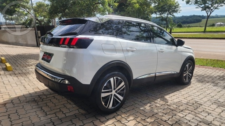 PEUGEOT - 3008 GRIFFE PACK 1.6 TURBO - - BAIXO - - 2018/2019 - BRANCA - R$ 124.900,00