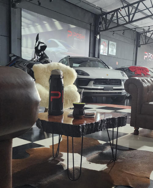 Foto Interna da Posh Motors